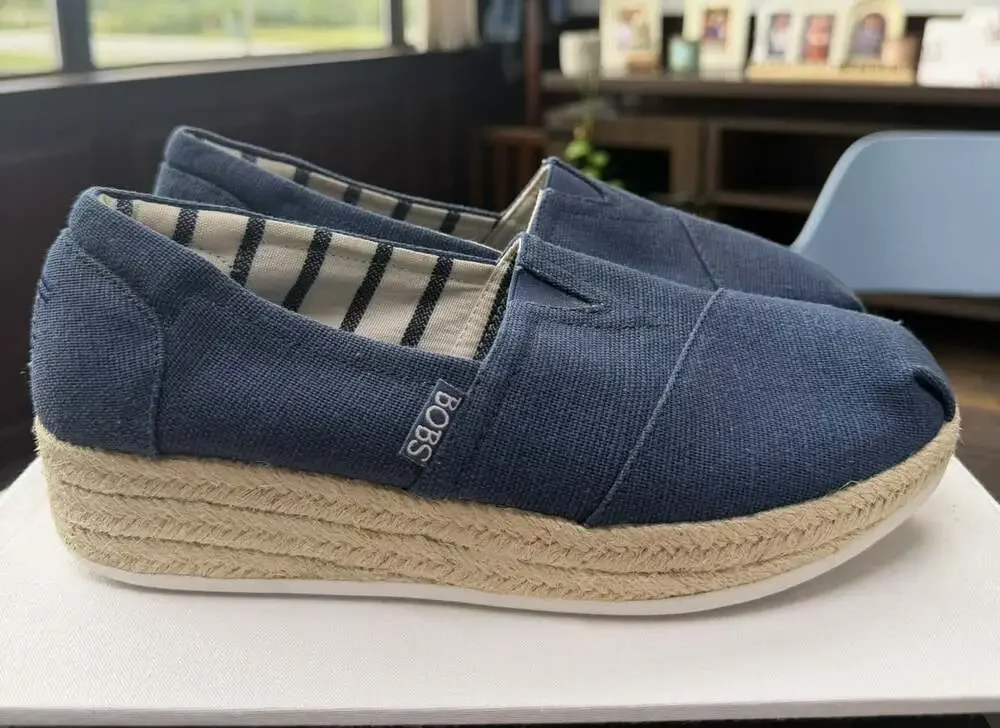 BOBS Skechers Women’s Size 7 Navy Canvas Espadrille Platform Slip On Shoes